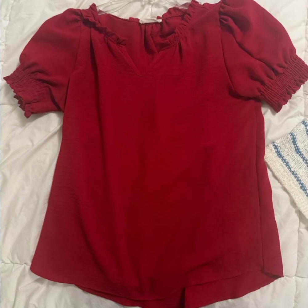 Red boutique, short sleeve shirt, size small